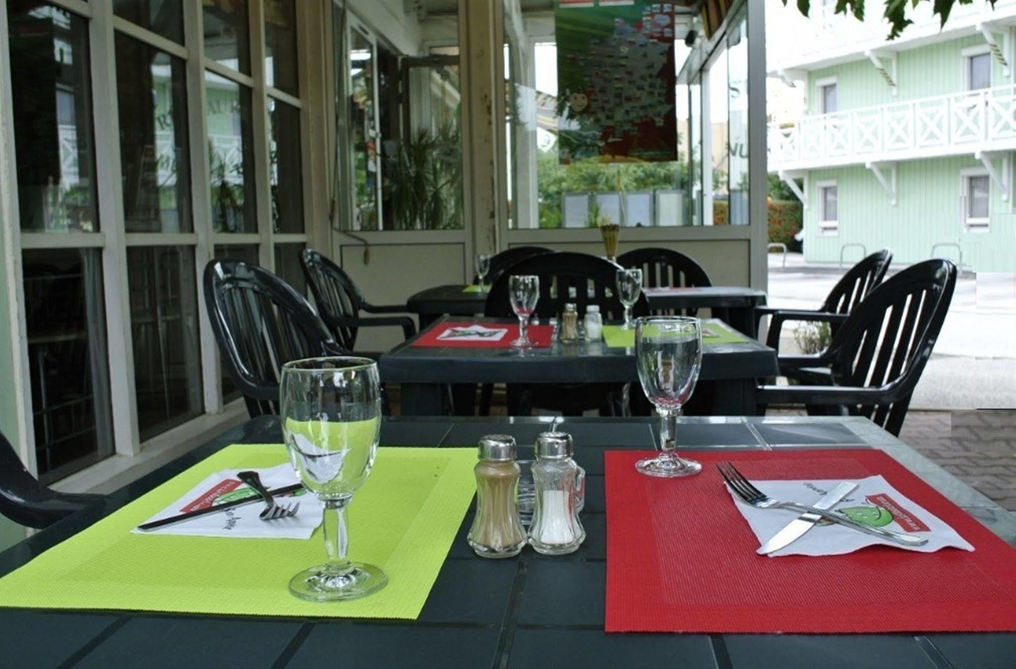 Fasthotel Perpignan Kültér fotó